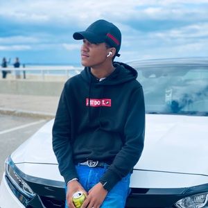 Meet your Posher, Jay